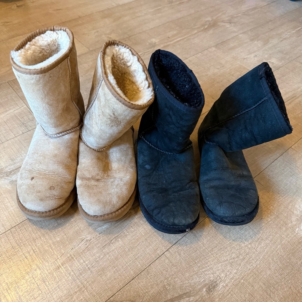 Set of 2: UGG Classic Tan and Black Boots as is condition size 6